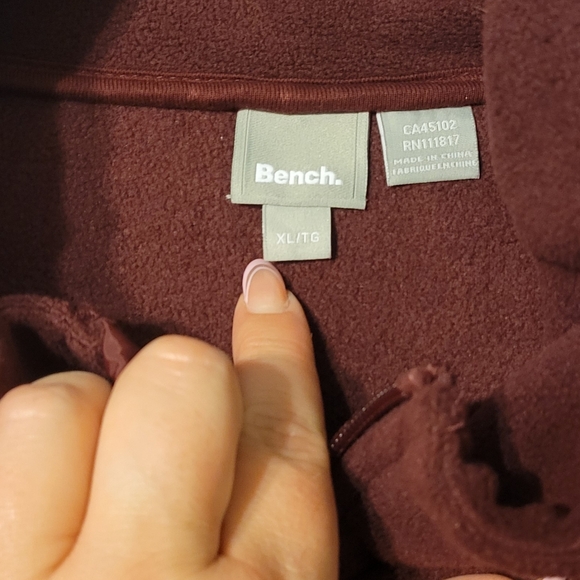 Bench Fleece Pullover - Picture 3 of 3